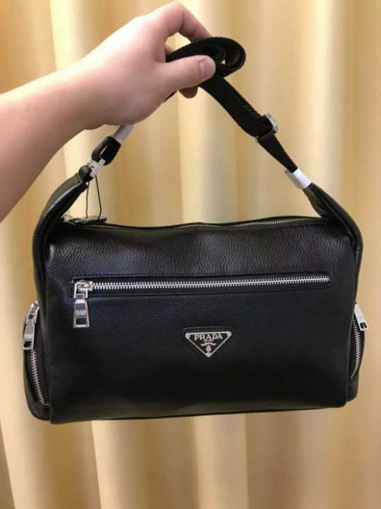 Picture of Prada Mens Bags _SKUfw167299735fw